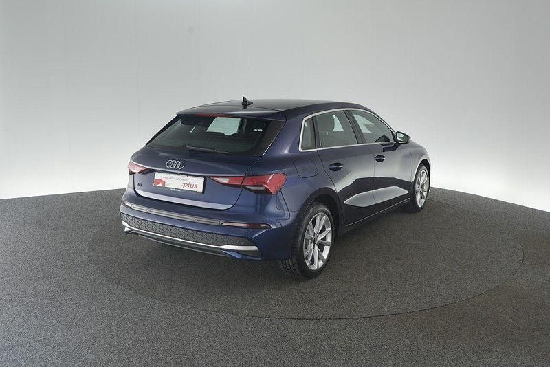 Używany Audi A3 Advanced 150 KM (110 kW) 2025 Niebieski Sedan/Limuzyna