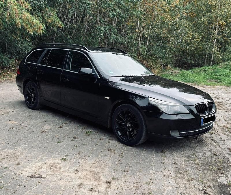Schwarz Gebraucht 2008 BMW 520 Kombi | 3.500 € (Fairer Preis) - Bild 1/4