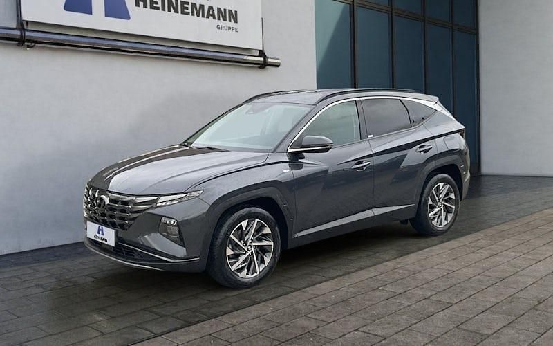 Grau Gebraucht 2021 Hyundai Tucson Trend SUV | 22.950 € (Fairer Preis) - Bild 1/4