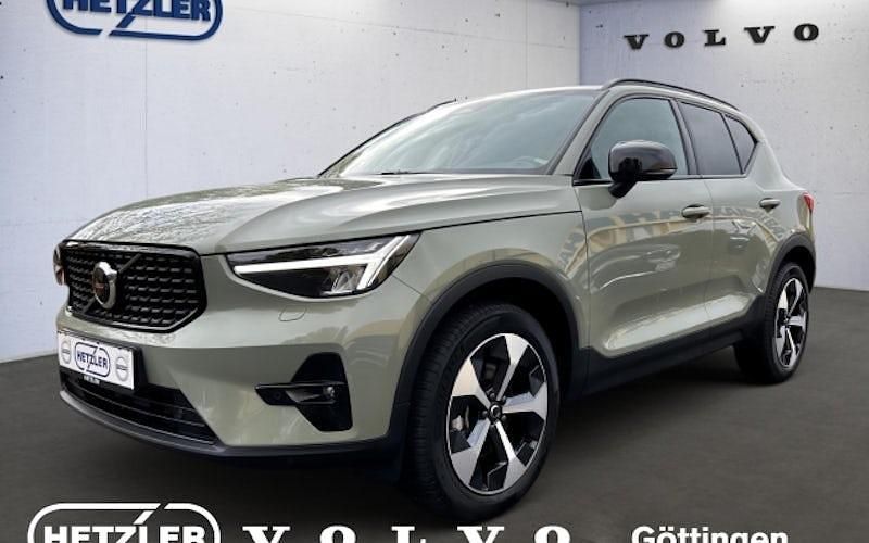 Gebraucht Volvo XC40 Plus 197 PS (144 kW) 2024 Grün SUV