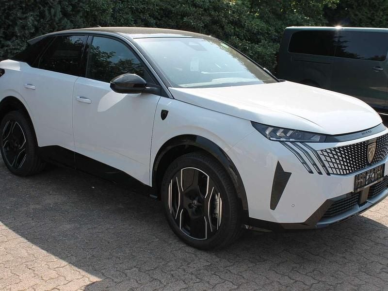Gebraucht Peugeot e-3008 Long Range 169 kW (231 PS) 2025 Weiß SUV
