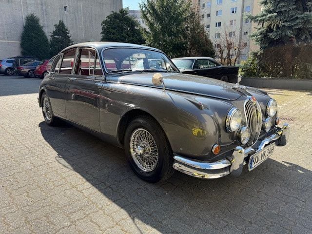 Grau Gebraucht 1963 Jaguar MK II Limousine | 68.999 € - Bild 1/4