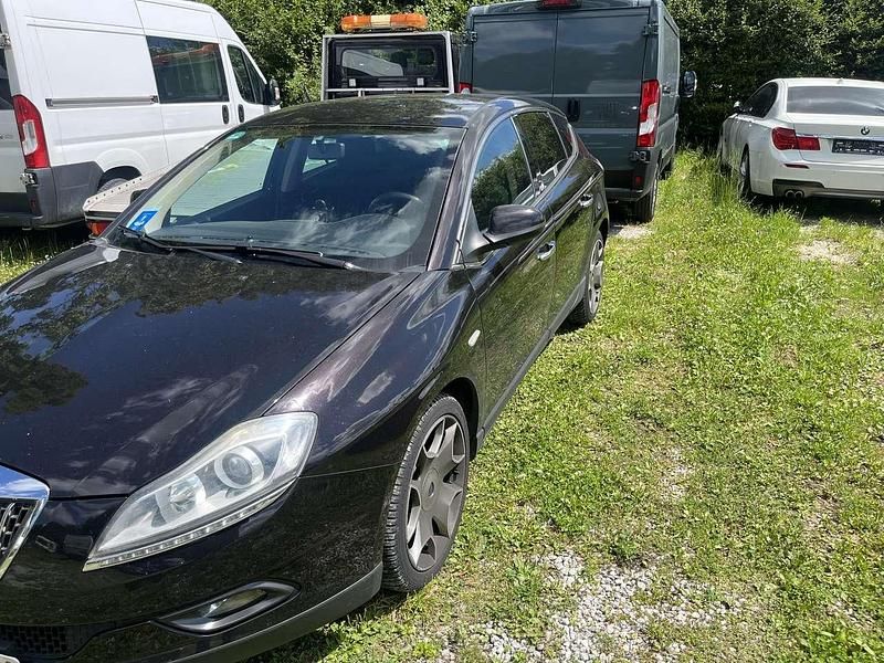 Gebraucht Lancia Delta 120 PS (88 kW) 2010 Kleinwagen