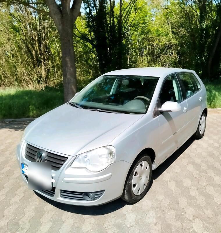 Silber Gebraucht 2009 VW Polo Kleinwagen | 2.990 € (Guter Preis) - Bild 1/4