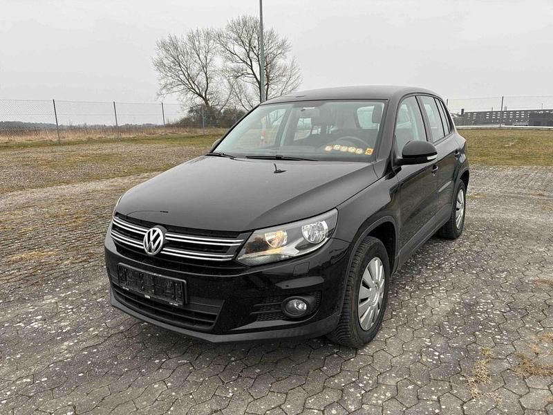 Gebraucht VW Tiguan Trendline 110 PS (80 kW) 2012 Schwarz SUV
