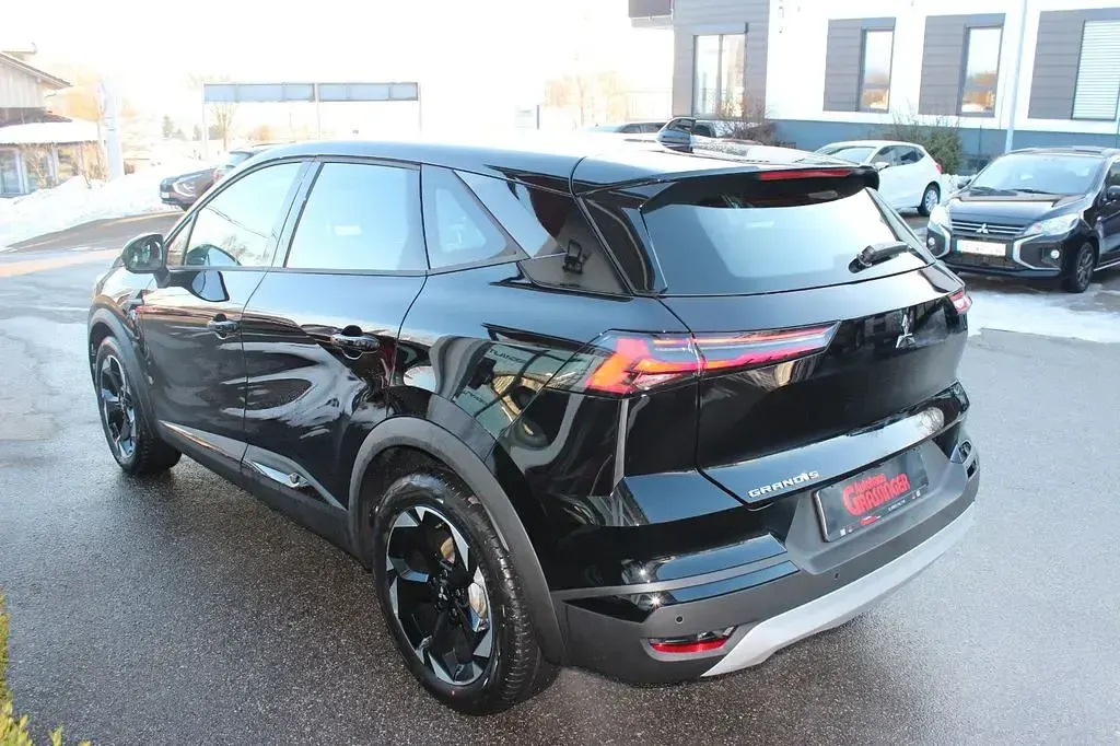 Gebraucht Mitsubishi Grandis Diamant Edition 140 PS (102 kW) 2026 Schwarz SUV