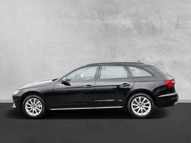 Gebraucht Audi A4 Ambiente 204 PS (150 kW) 2021 Schwarz Kombi