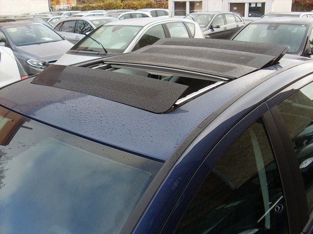 Gebraucht Mercedes A160 95 PS (69 kW) 2011 Blau Limousine