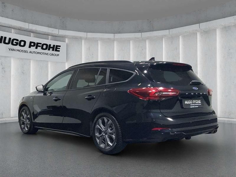 Gebraucht Ford Focus ST-Line X 155 PS (114 kW) 2024 Agate black metallic Kombi