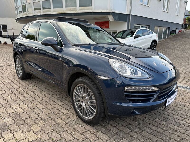 Gebraucht Porsche Cayenne 245 PS (180 kW) 2012 Dunkelblaumetallic SUV