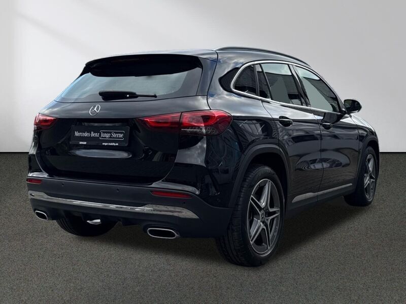 Gebraucht Mercedes GLA200 AMG 163 PS (119 kW) 2022 Schwarz SUV