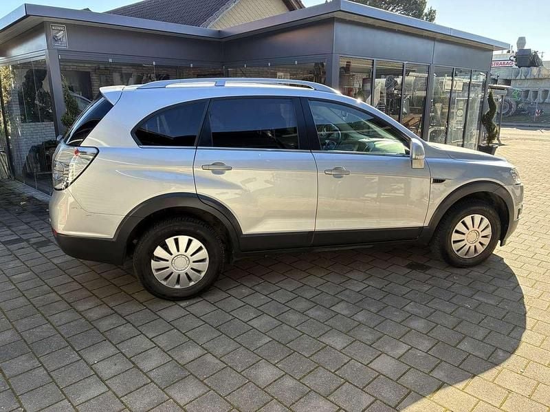 Gebraucht Chevrolet Captiva LTZ 184 PS (135 kW) 2011 Argon silber/ice silver (m2) SUV