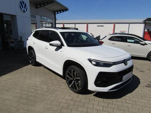 Gebraucht VW Tayron R-line 193 PS (141 kW) 2025 Weiß SUV