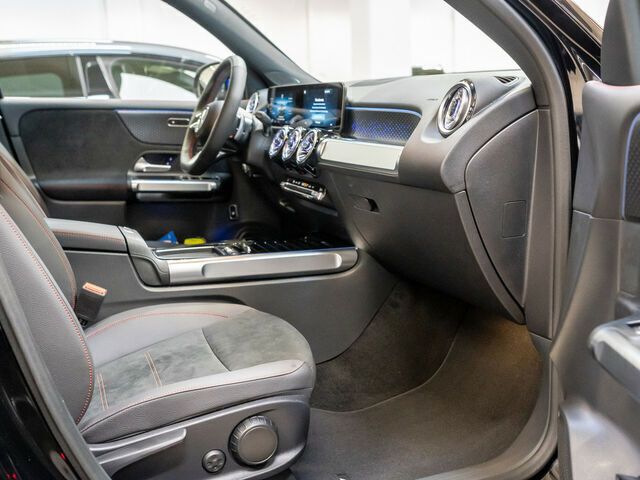 Gebraucht Mercedes GLB200 Advanced Plus 150 PS (110 kW) 2025 Schwarz SUV