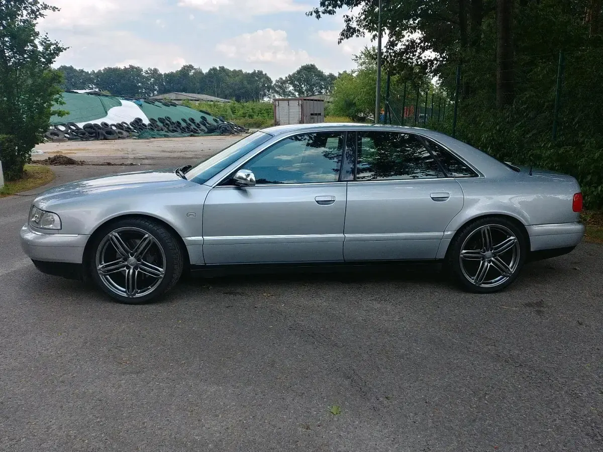 Occasion Audi A8 260 ch (191 kW) 2001 Argent Berline