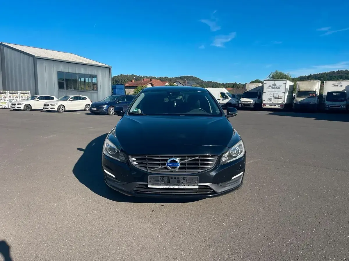 Gebraucht Volvo V60 136 PS (100 kW) 2014 Schwarz Kombi