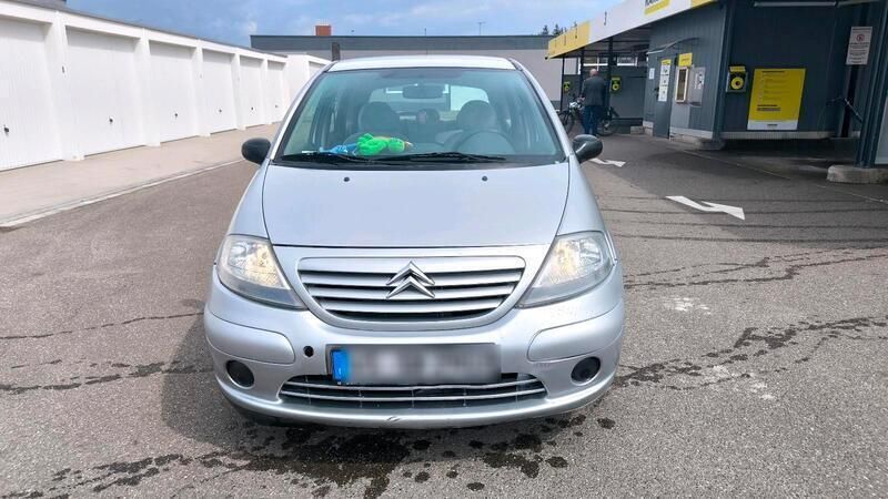 Silber Gebraucht 2005 Citroën C3 Kleinwagen | 1.950 € (Teuer) - Bild 1/4