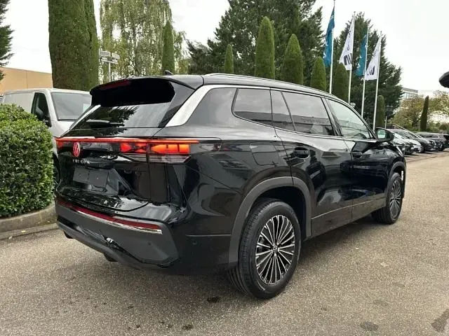 Gebraucht VW Tayron Elegance 150 PS (110 kW) 2026 Grenadillschwarz metallic SUV