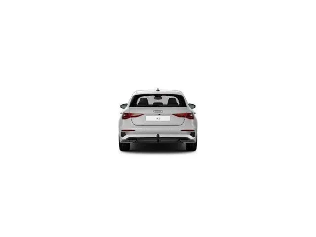 Używany Audi A3 Ambiente 150 KM (110 kW) 2022 Biały Sedan/Limuzyna