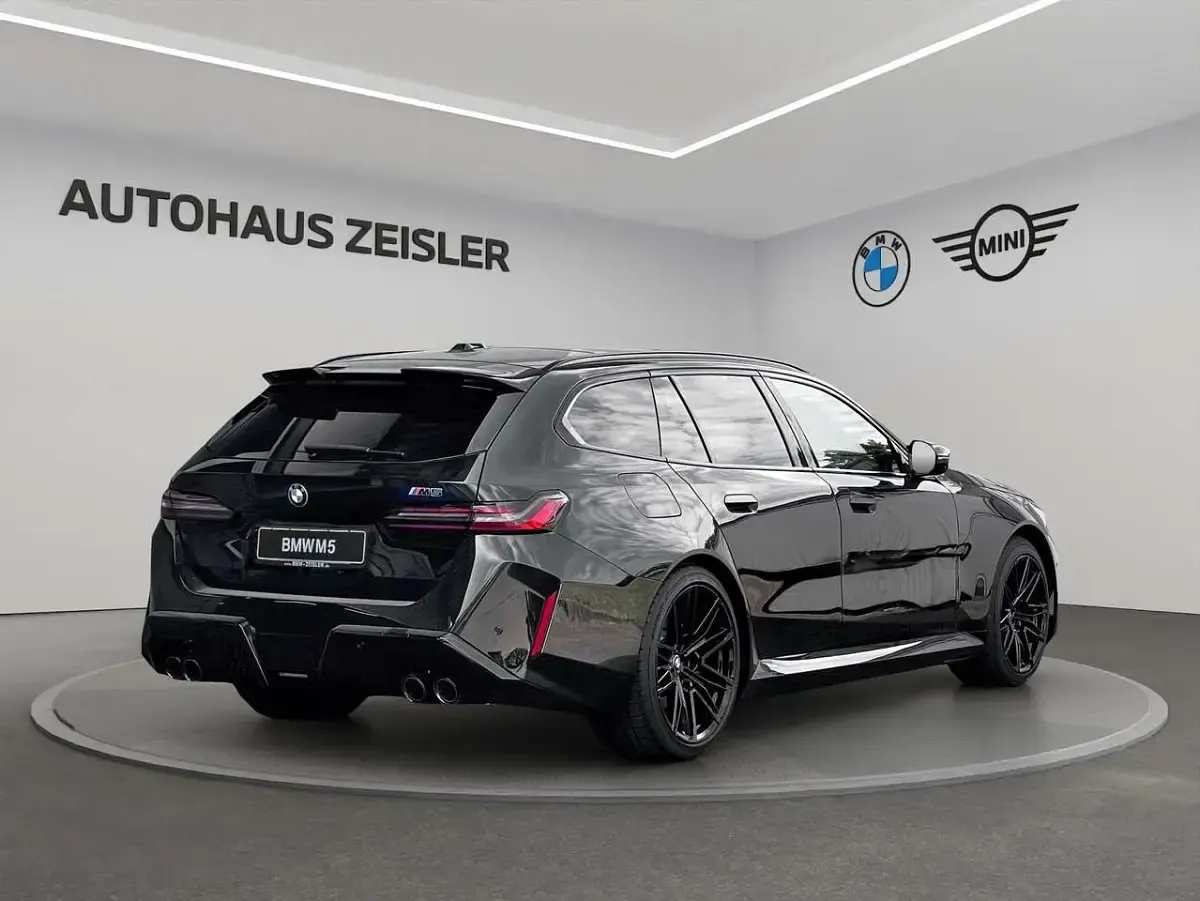 Neu BMW M5 Performance 727 PS (534 kW) 2025 Schwarz Limousine