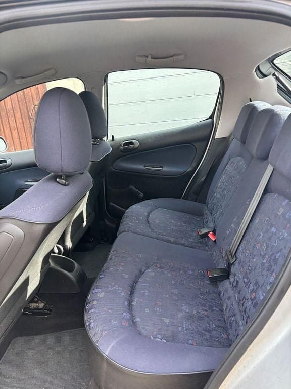 Gebraucht Peugeot 206 75 PS (55 kW) 2000 Silber Limousine