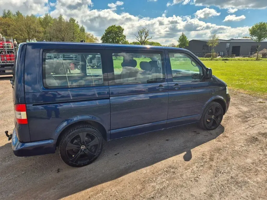 Używany VW T5 131 KM (96 kW) 2006 Niebieski Van
