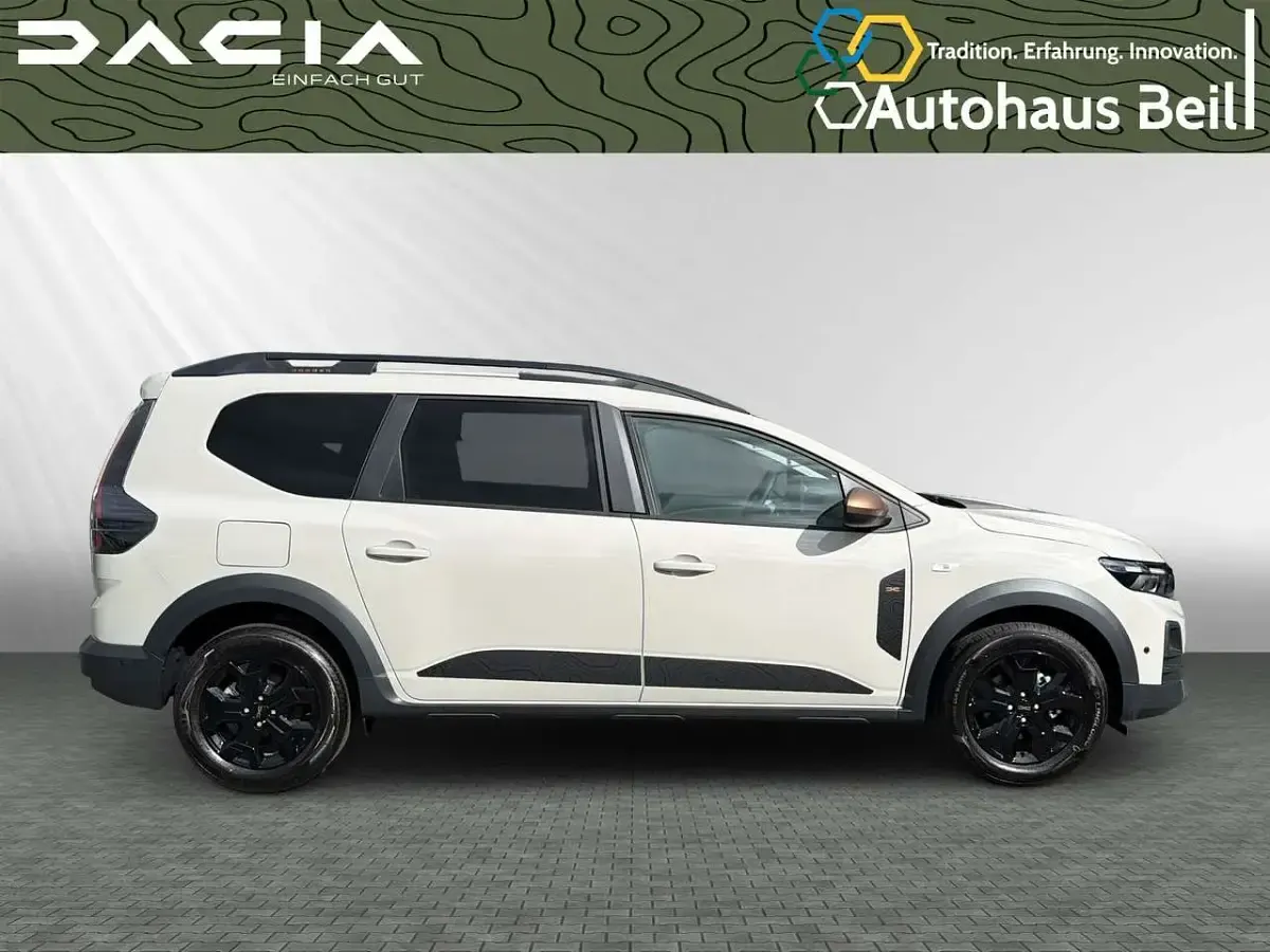 Neu Dacia Jogger Extreme 114 PS (83 kW) 2026 Sandstone Van / Kleinbus