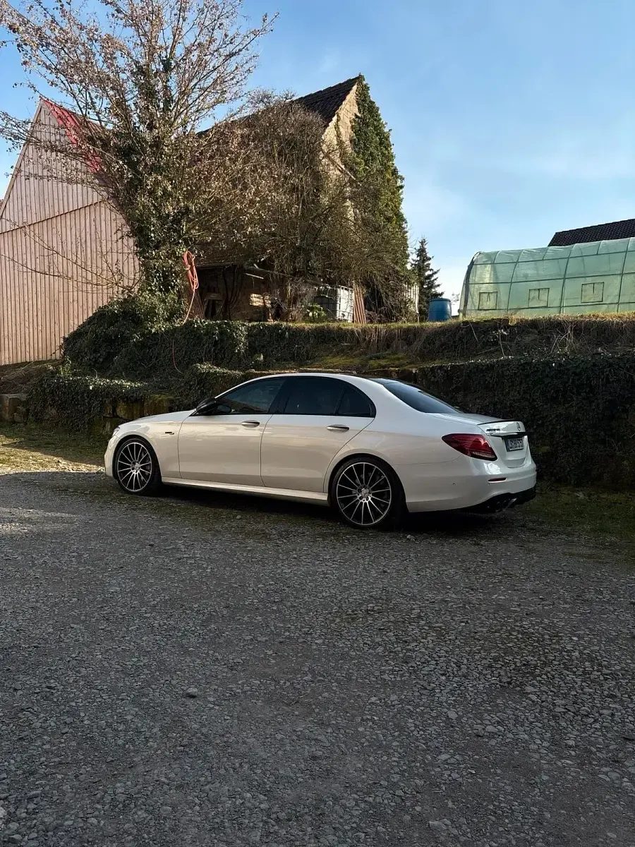 Gebraucht Mercedes E53 AMG AMG 435 PS (319 kW) 2018 Weiß Limousine