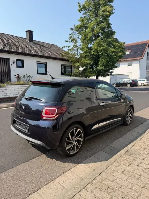 Gebraucht Citroën DS3 Sport Chic 165 PS (121 kW) 2015 Blau Kleinwagen