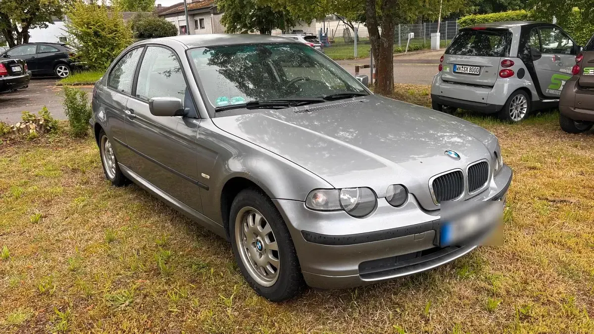 Gebraucht BMW 320 150 PS (110 kW) 2003 Grau Limousine