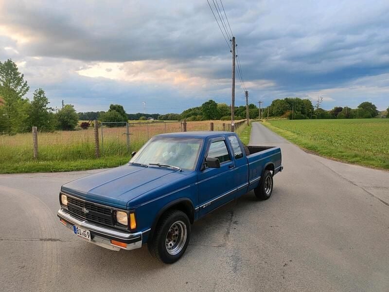 Blau Gebraucht 1992 Chevrolet S10 Abholung | 7.600 € - Bild 1/4