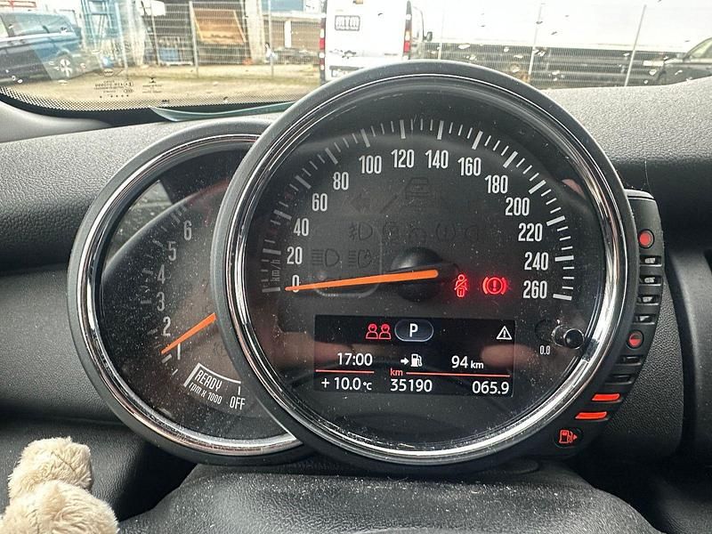 Usata Mini ONE 102 CV (75 kW) 2017 Verde Utilitaria