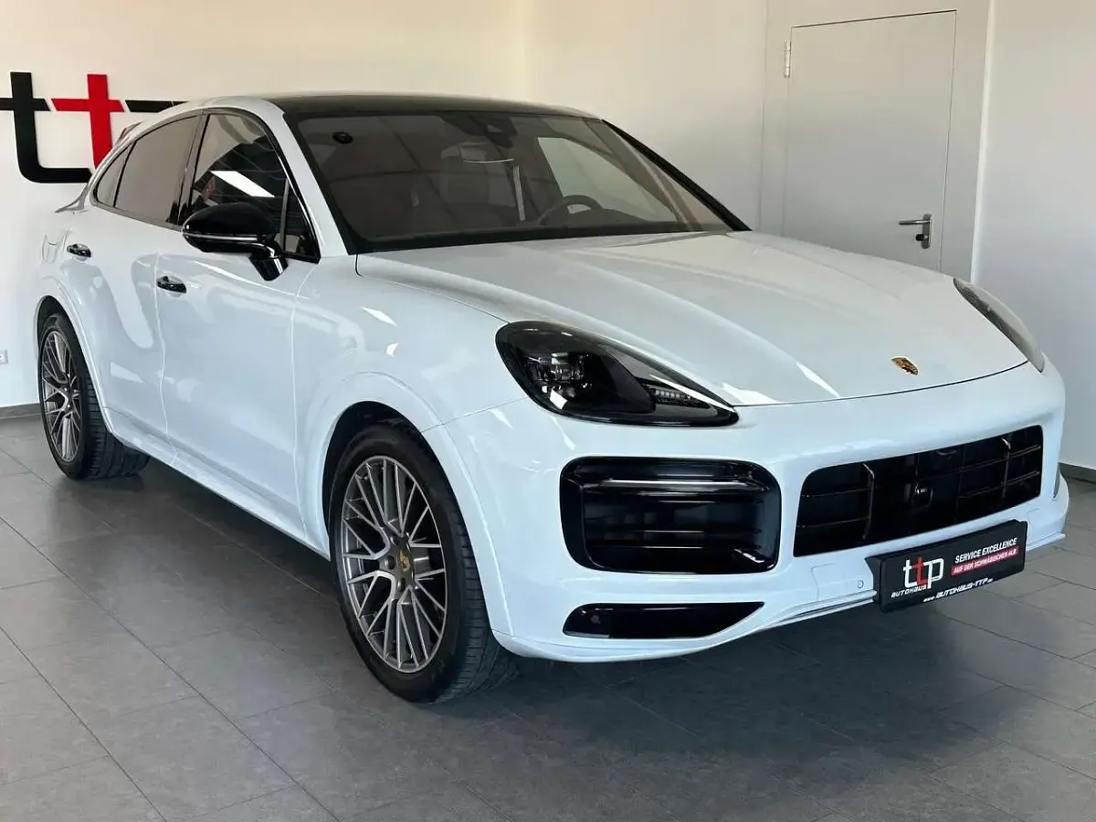 Gebraucht Porsche Cayenne E-Hybrid Coupe Sport 462 PS (339 kW) 2023 Weiß SUV