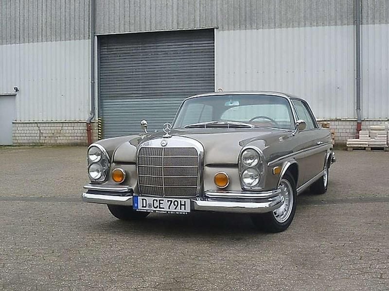 Braun Gebraucht 1966 Mercedes W111 SE Coupé | 49.989 € - Bild 1/4