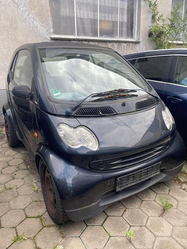 Schwarz Gebraucht 2003 Smart ForTwo Coupé Coupé | 3.990 € - Bild 1/4