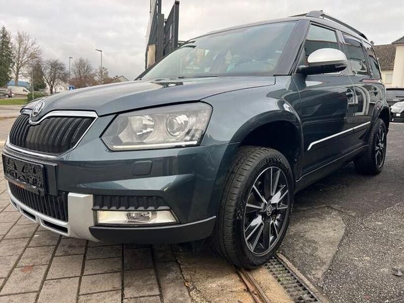 Grau Gebraucht 2015 Skoda Yeti Adventure SUV | 8.490 € (Guter Preis) - Bild 1/4