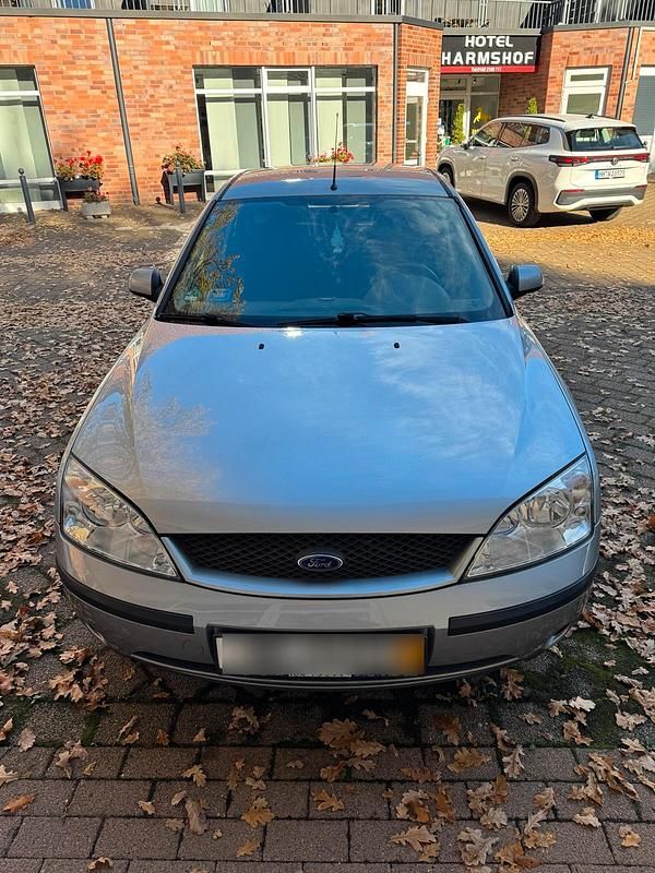 Silber Gebraucht 2003 Ford Mondeo Limousine | 1.900 € (Etwas zu teuer) - Bild 1/4