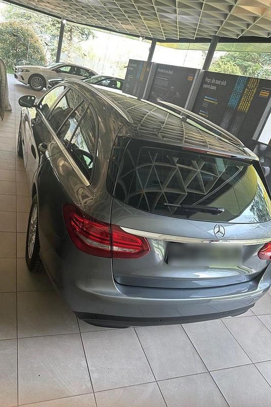 Gebraucht Mercedes C220 170 PS (125 kW) 2017 Grau Kombi
