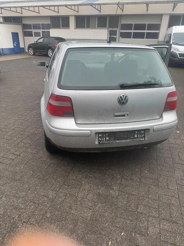 Gebraucht VW Golf IV 101 PS (74 kW) 2003 Grau Limousine