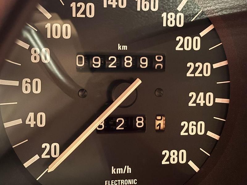 Gebraucht BMW M6 Performance 286 PS (210 kW) 1986 Silber Coupé