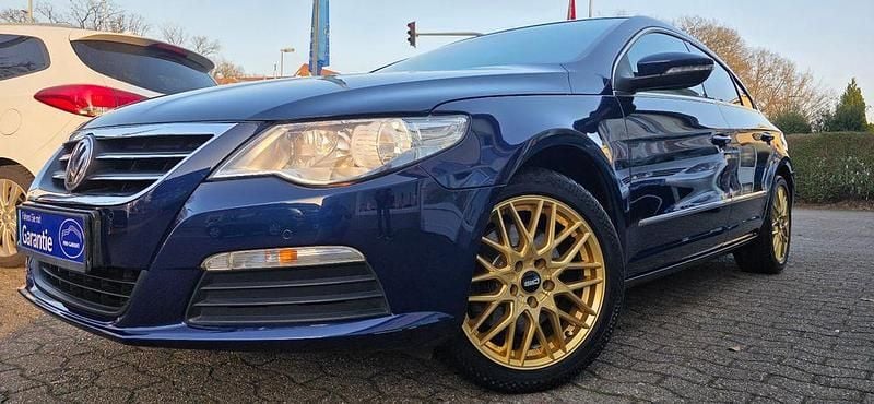 Gebraucht VW Passat 160 PS (117 kW) 2010 Blau Limousine