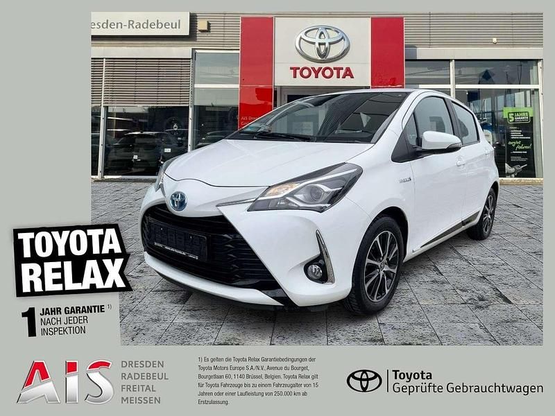 Super white 2 Gebraucht 2018 Toyota Yaris Hybrid Team Kleinwagen | 13.990 € (Guter Preis) - Bild 1/3