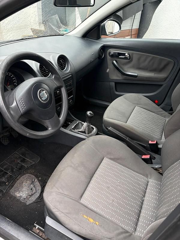 Gebraucht Seat Ibiza 75 PS (55 kW) 2006 Grau Kleinwagen