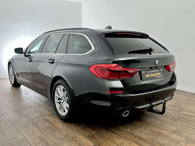 Gebraucht BMW 520 Performance 184 PS (135 kW) 2020 Grau Kombi