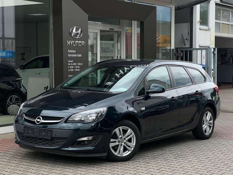 Smaragd gruen (mi) Gebraucht 2015 Opel Astra Style Kombi | 8.990 € (Etwas zu teuer) - Bild 1/4