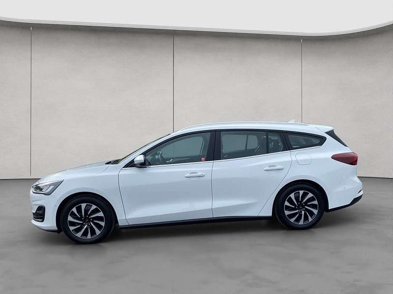 Gebraucht Ford Focus Titanium 155 PS (114 kW) 2025 Frozen white Kombi