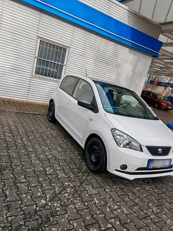 Gebraucht Seat Mii Chic 75 PS (55 kW) 2019 Weiß Kleinwagen