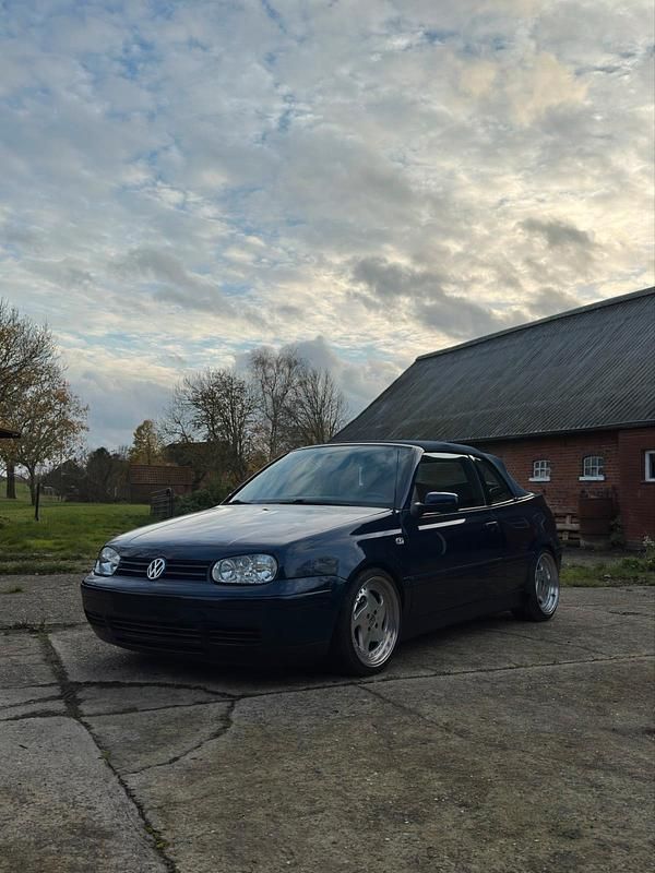 Gebraucht VW Golf Cabriolet 116 PS (85 kW) 2001 Blau Cabrio