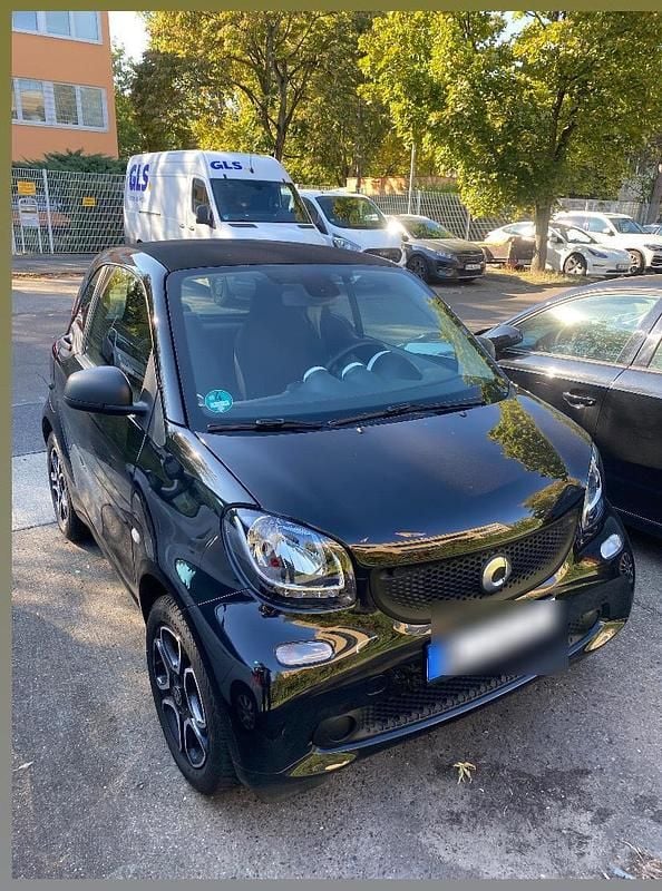 Schwarz Gebraucht 2017 Smart ForTwo Coupé Kleinwagen | 14.500 € - Bild 1/4