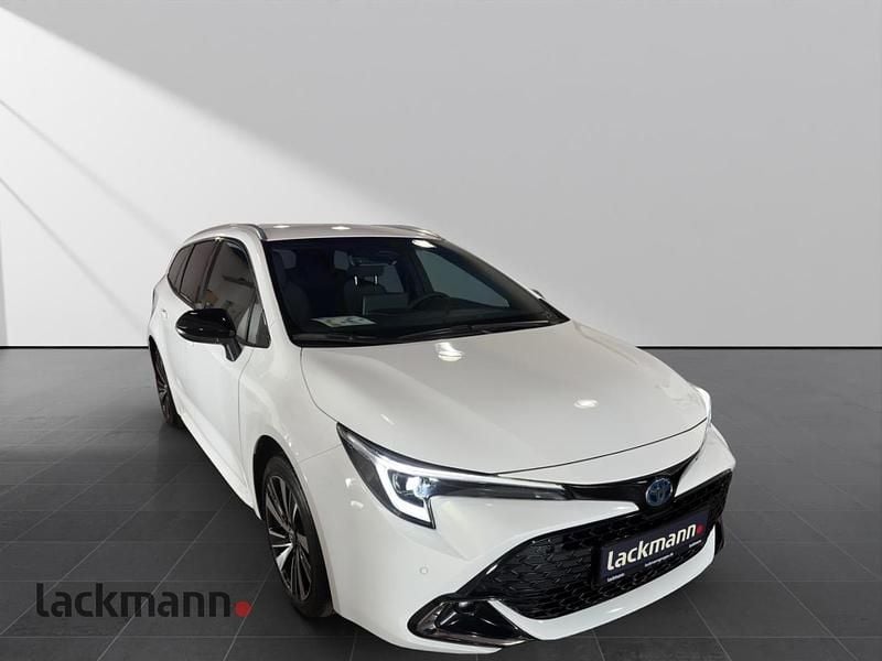Nowe Toyota Corolla 196 KM (144 kW) 2026 Biały Kombi